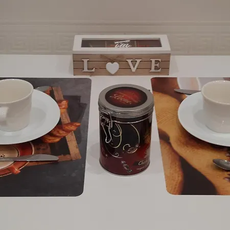 Civicocinque Adiacente Metro